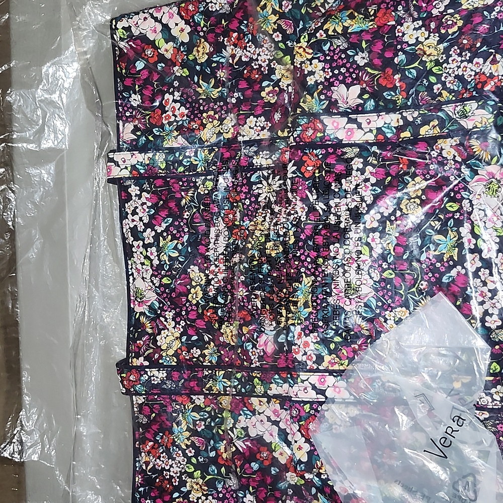 NWT NBU Vera Bradley Iconic Vera Tote Itsy Ditsy Pattern - Picture 2 of 3